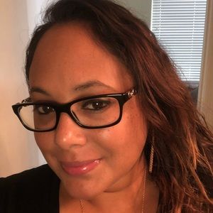 Meet your Posher, Nissi